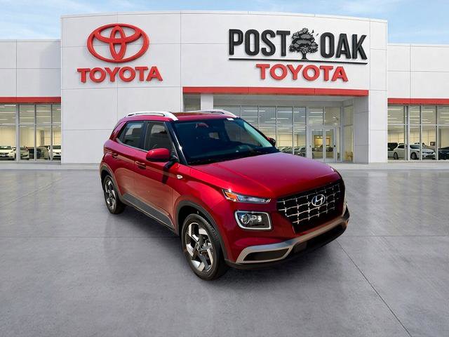 Used 2024 Hyundai Venue Limited image 3