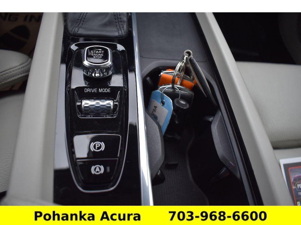 Used 2021 Volvo S60 T6 Inscription image 16