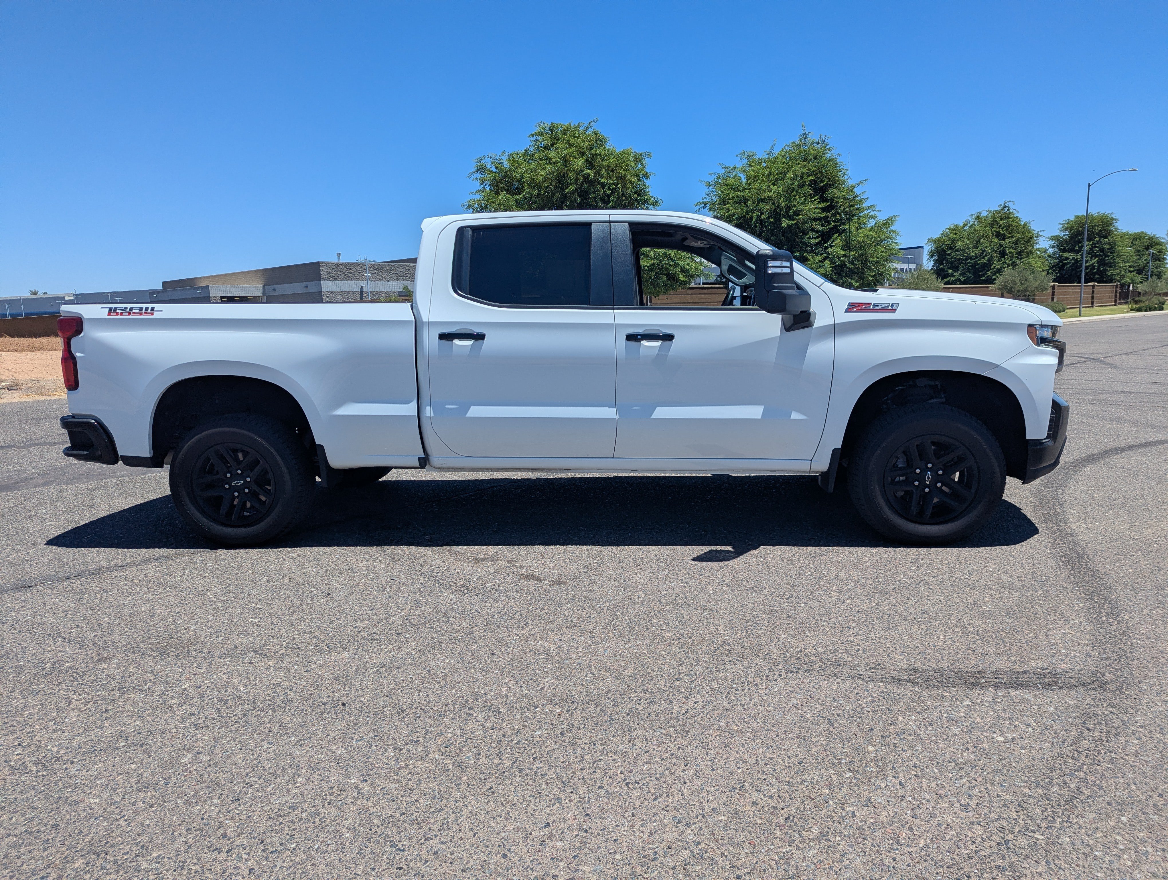 Used 2021 Chevrolet Silverado 1500 LT Trail Boss w/ Bed Protection Package AWD/4WD video 2