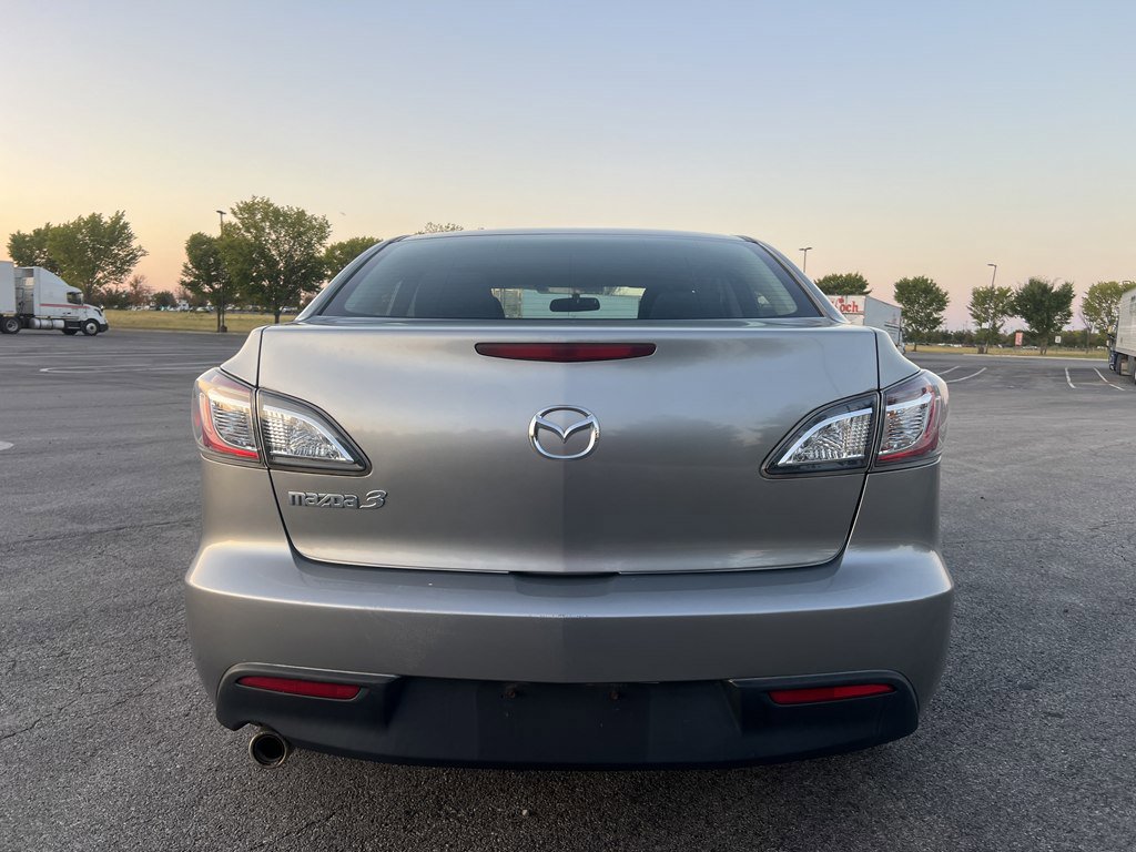 Used 2010 MAZDA MAZDA3 i Touring image 4