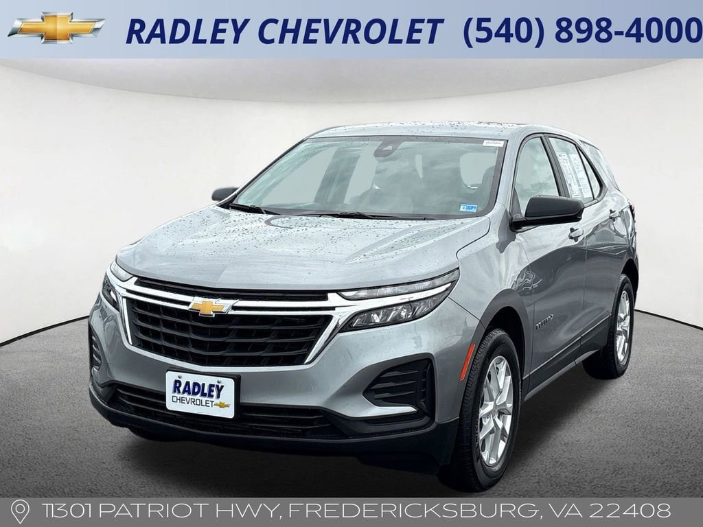Certified 2023 Chevrolet Equinox LS w/ Driver Confidence II Package FWD image 1