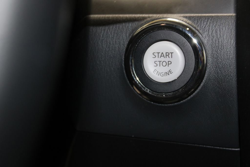 Used 2024 Nissan Armada SV AWD/4WD image 43