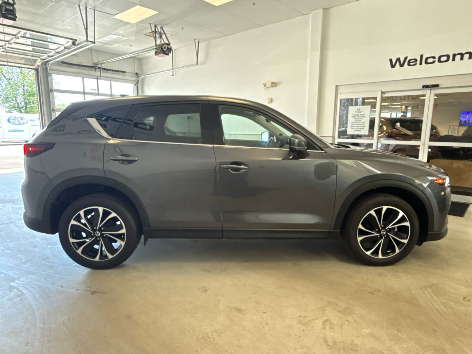 Certified 2023 MAZDA CX-5 AWD 2.5 S w/ Premium Package image 7