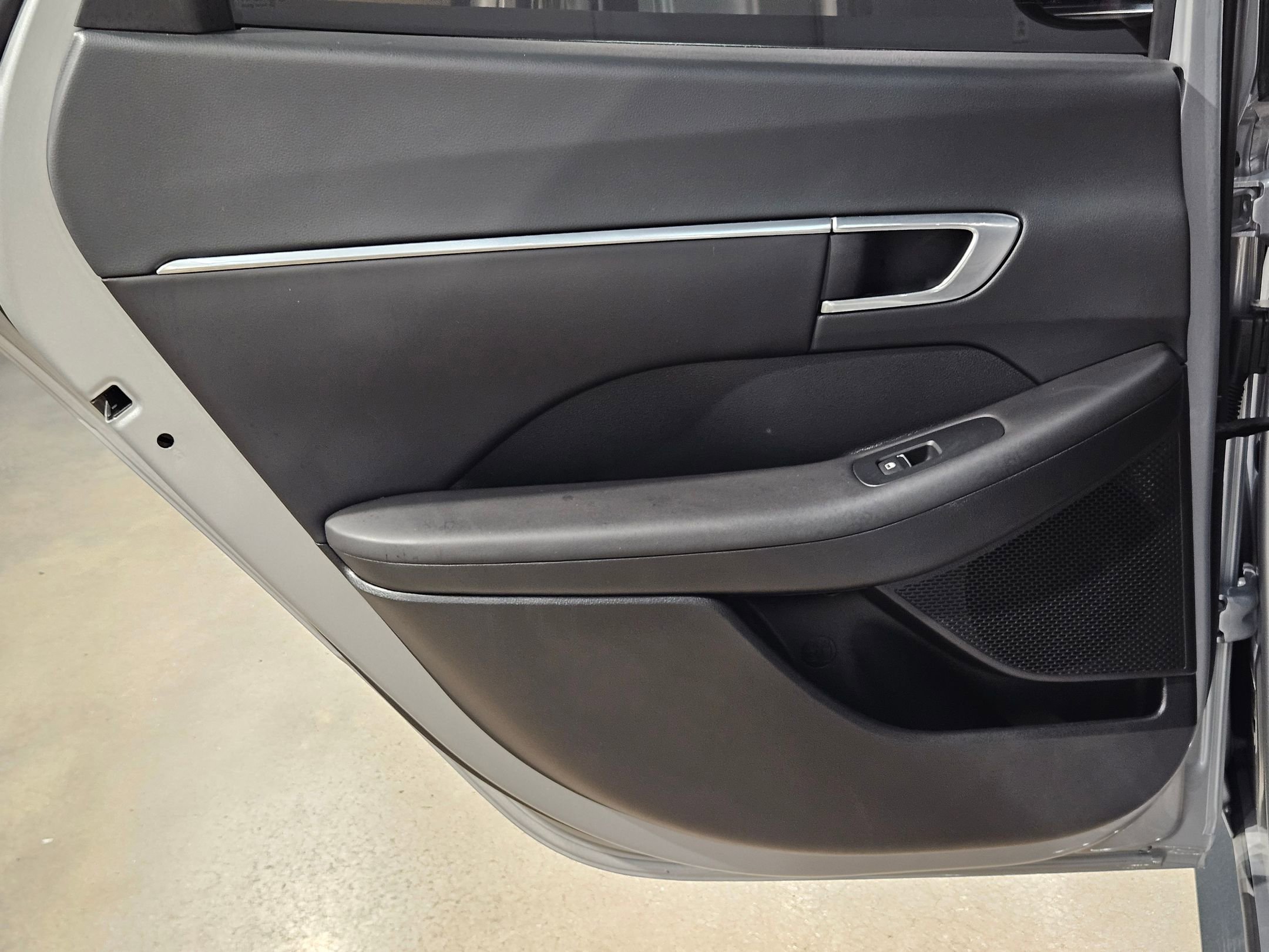 Used 2023 Hyundai Sonata SEL w/ Cargo Package image 34