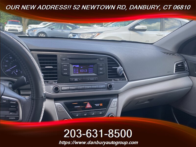 Used 2018 Hyundai Elantra SE FWD image 15