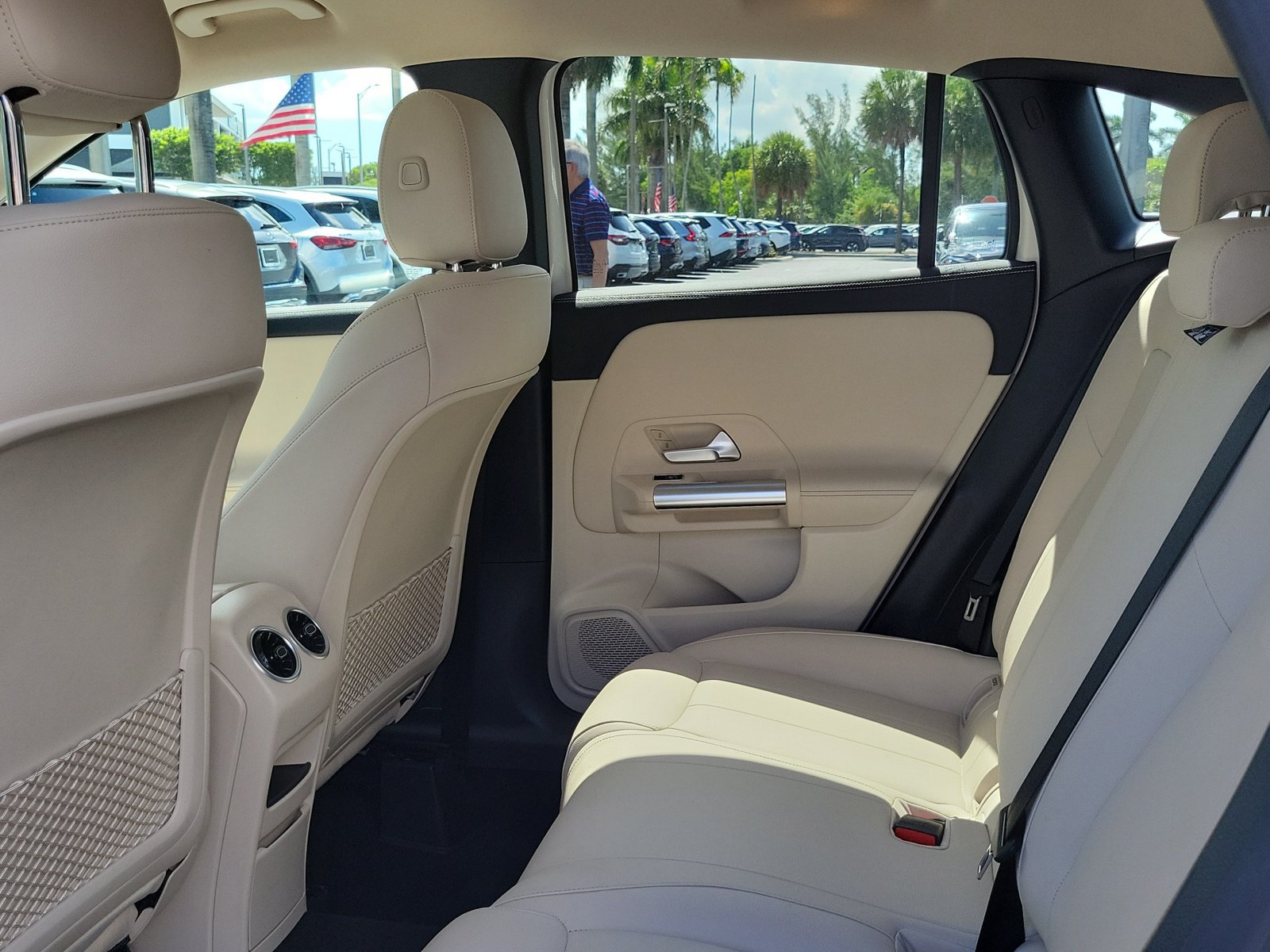 Used 2022 Mercedes-Benz GLA 250 4MATIC image 13