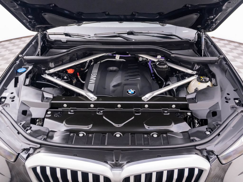 Used 2024 BMW X5 xDrive40i w/ Premium Package AWD/4WD image 28