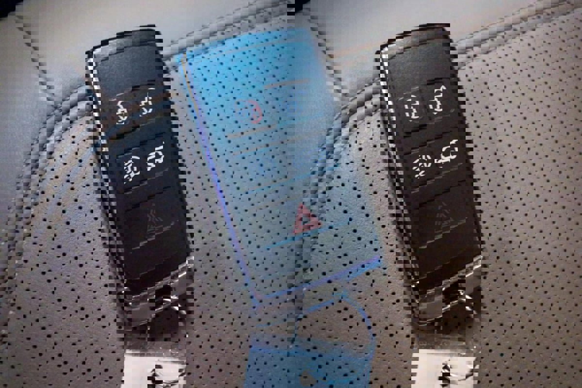 Used 2023 Land Rover Defender 110 V8 image 28