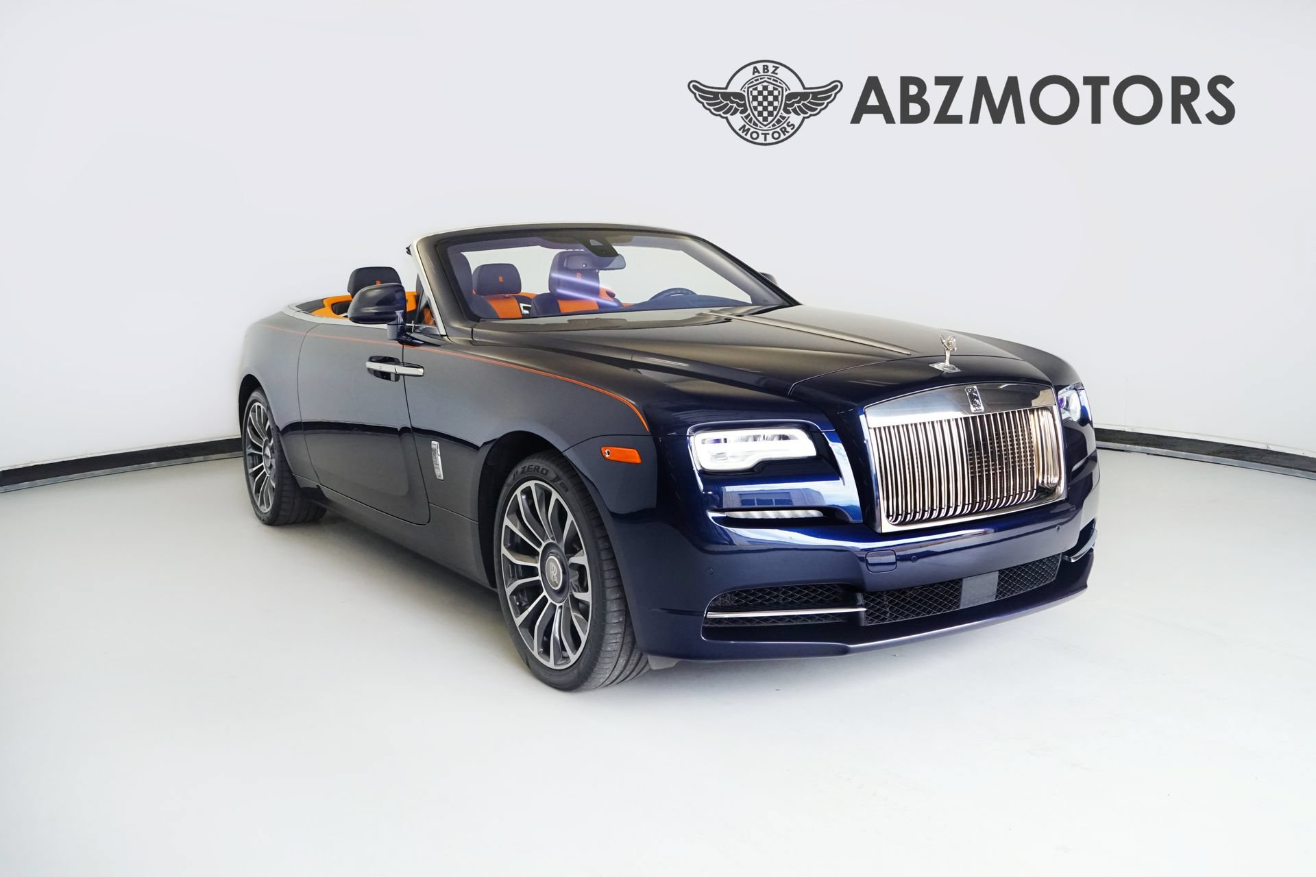 Used 2018 Rolls-Royce Dawn RWD image 1