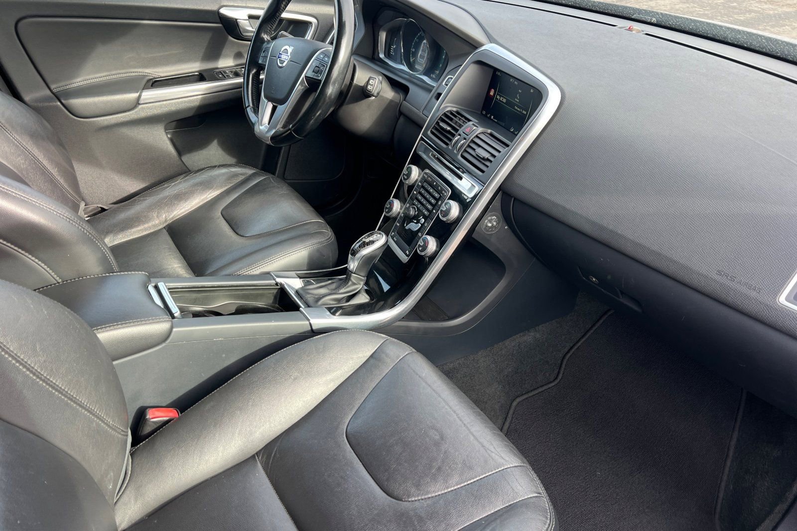 Used 2015 Volvo XC60 T5 image 13