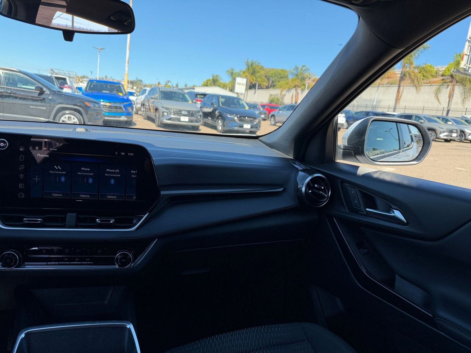 Used 2025 Chevrolet Equinox LT image 34