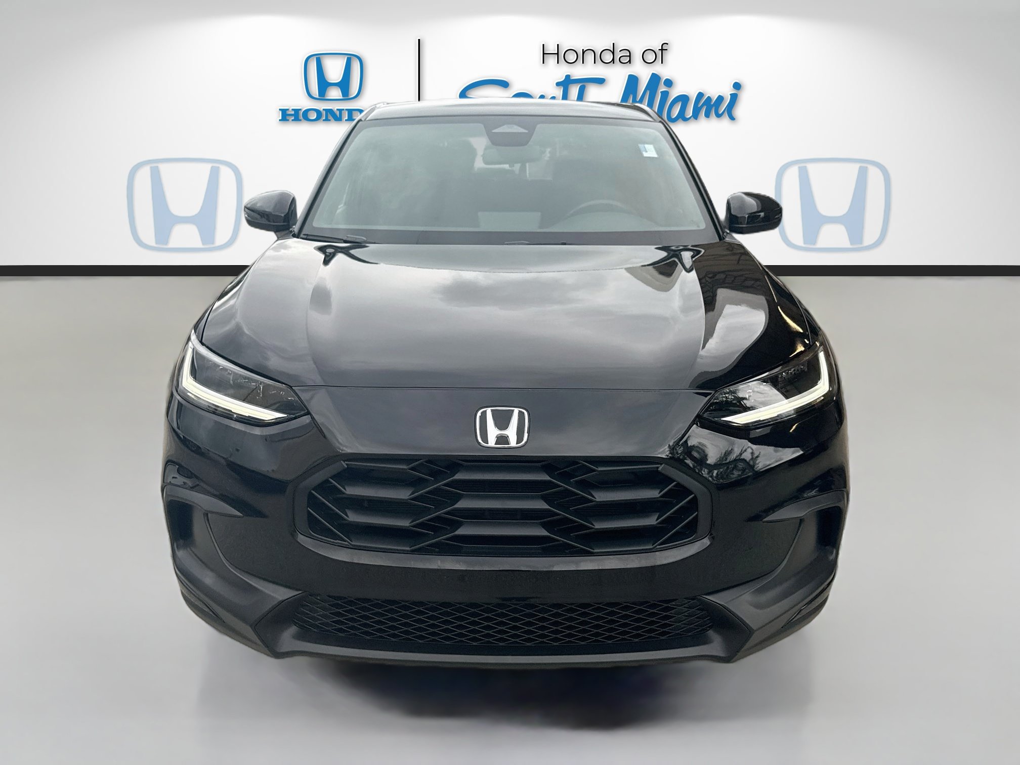 Used 2024 Honda HR-V Sport image 2