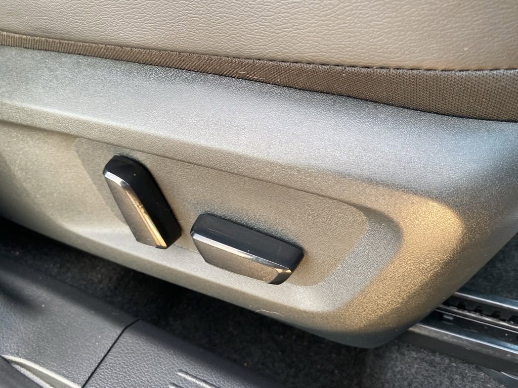 Used 2024 Nissan Rogue SL AWD/4WD image 9