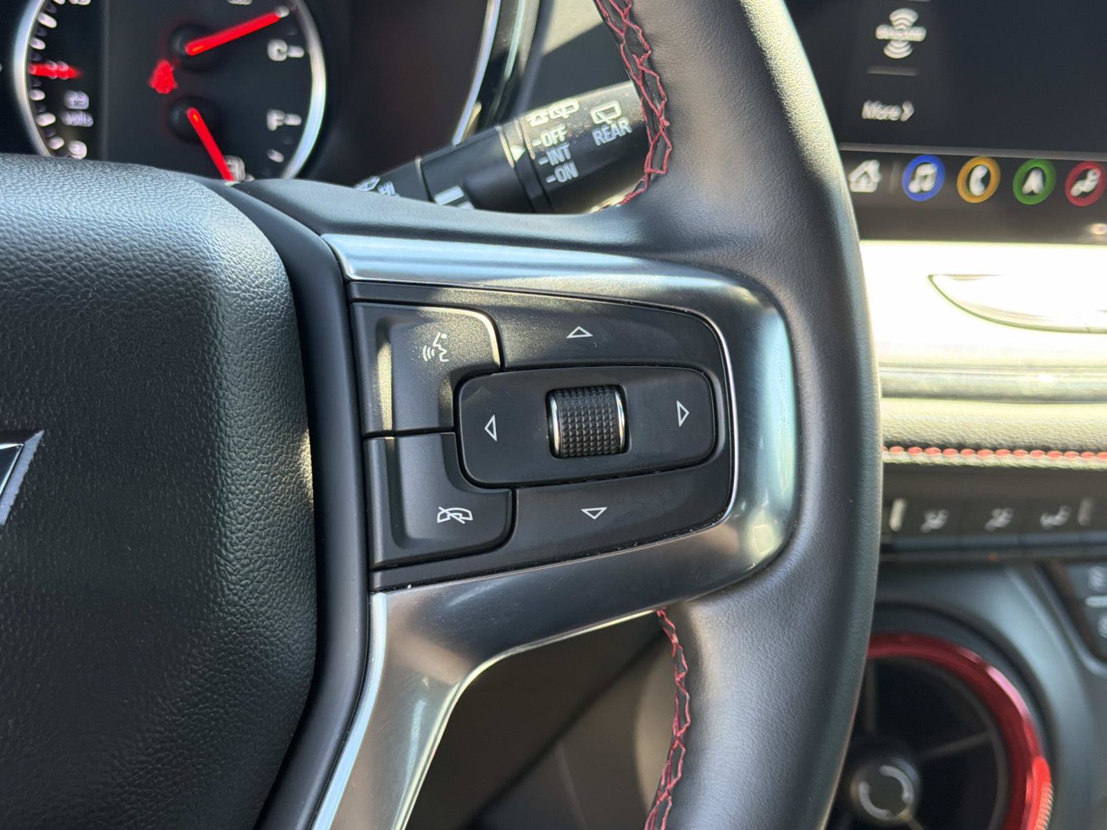 Used 2025 Chevrolet Blazer RS FWD image 10