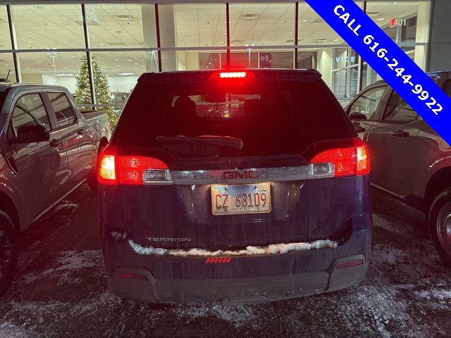Used 2010 GMC Terrain SLE image 4
