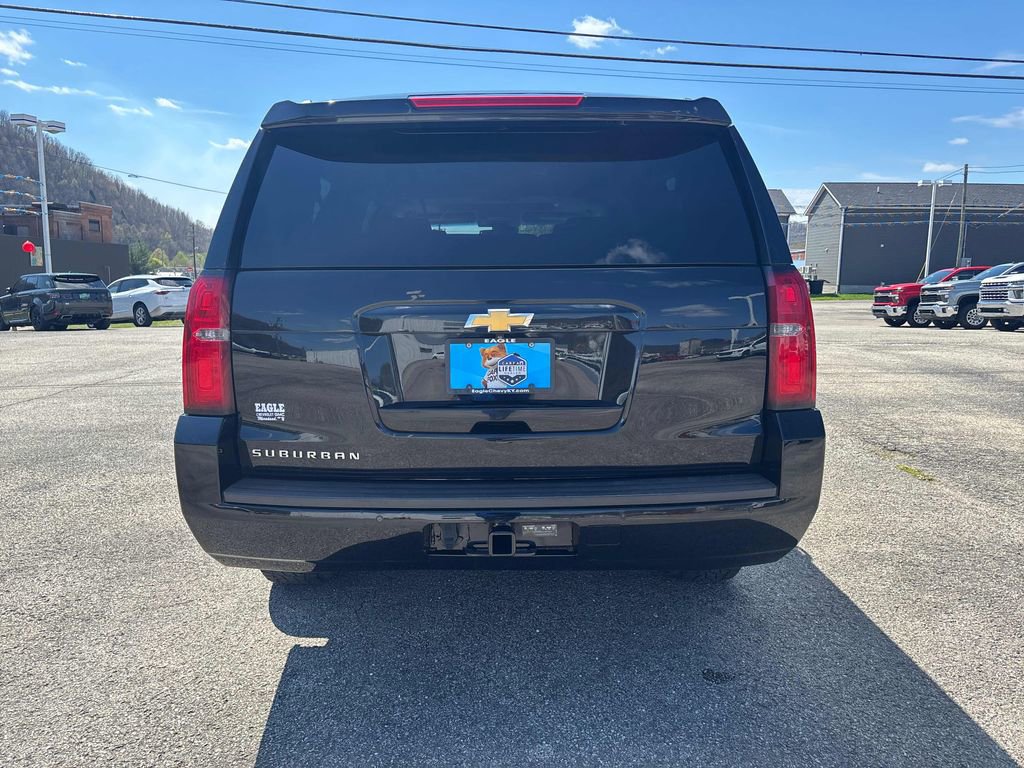 Used 2019 Chevrolet Suburban LT AWD/4WD image 4