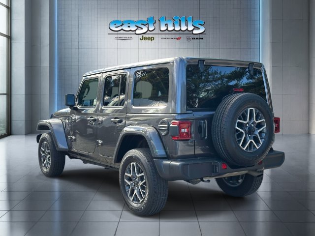 Certified 2025 Jeep Wrangler Unlimited Sahara AWD/4WD image 5