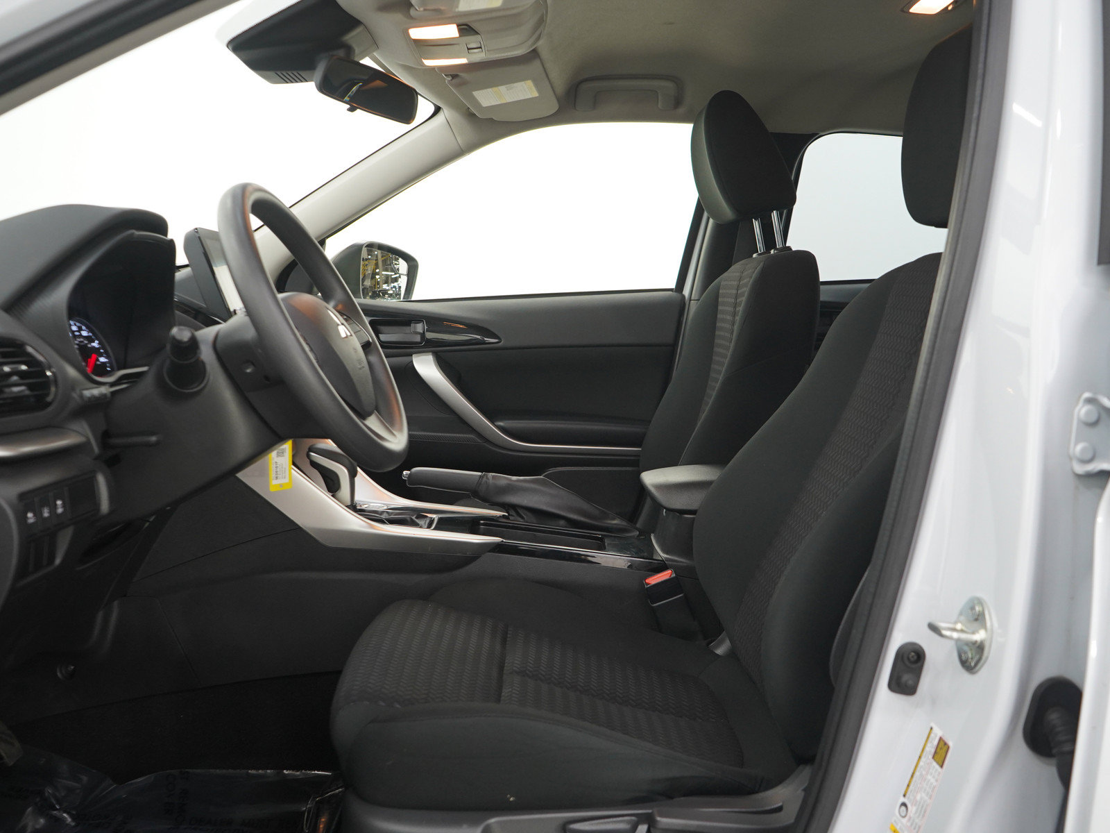 Used 2023 Mitsubishi Eclipse Cross LE AWD/4WD image 22