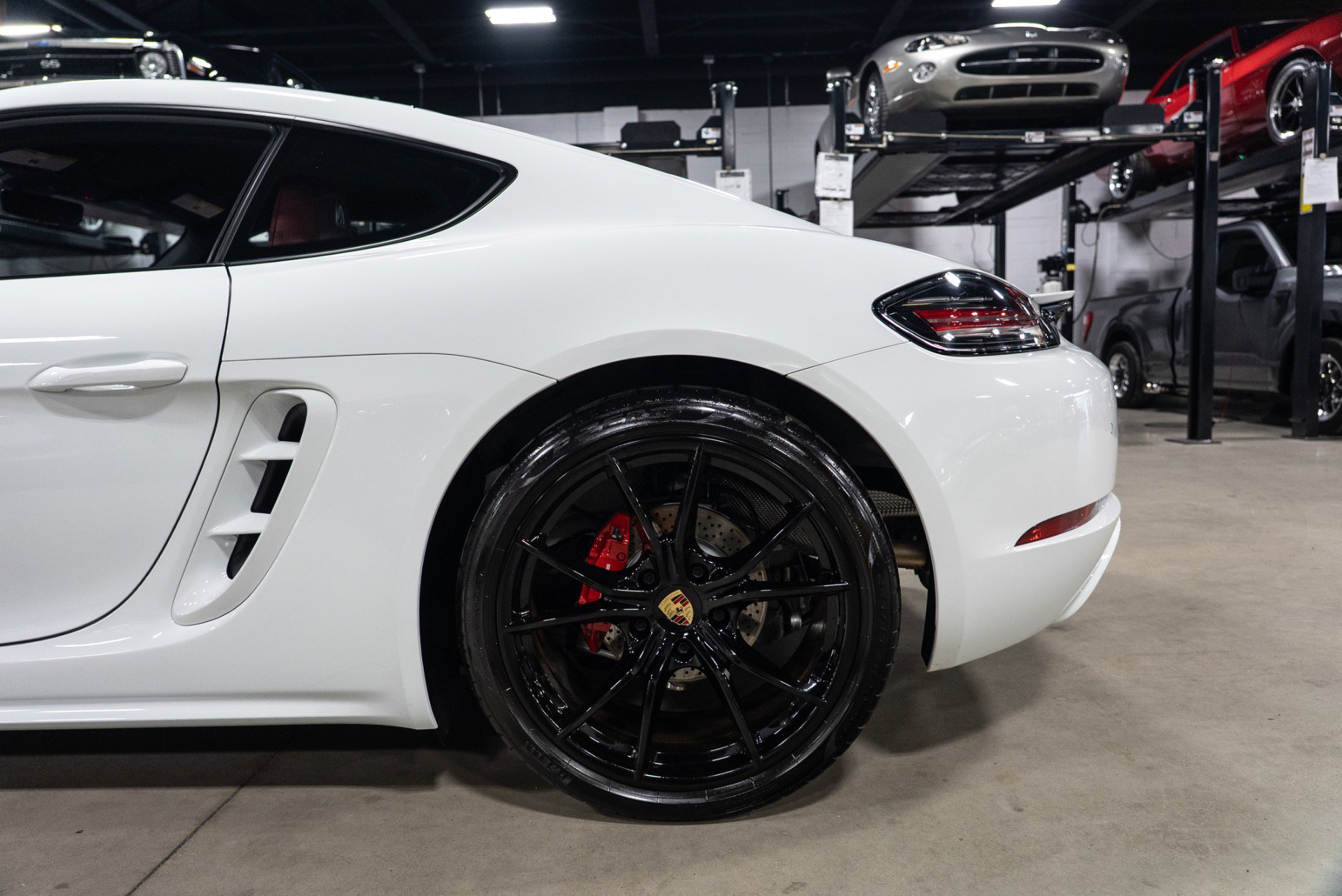 Used 2024 Porsche 718 Cayman S image 4