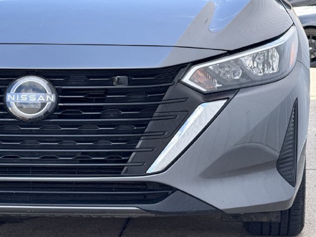 Used 2025 Nissan Sentra SV FWD image 8