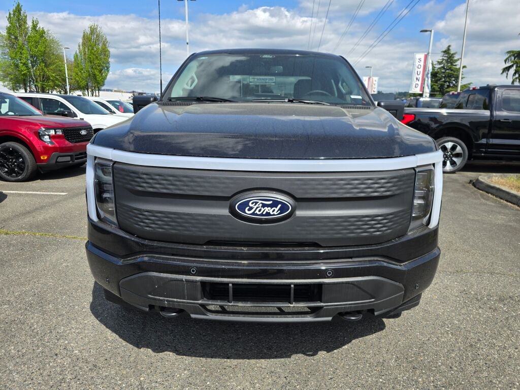 New 2025 Ford F150 Lightning Flash AWD/4WD image 9