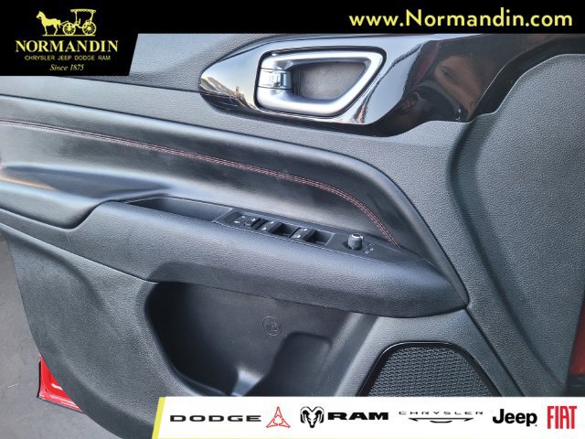 Used 2023 Jeep Compass Trailhawk AWD/4WD image 15