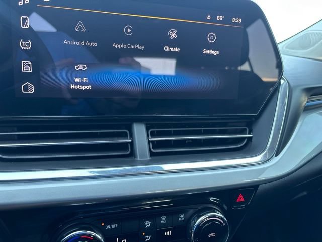 Used 2025 Chevrolet Trax LT FWD image 26