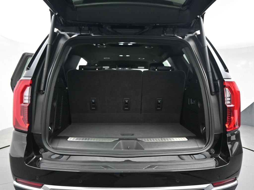 Used 2025 GMC Yukon Denali AWD/4WD image 28