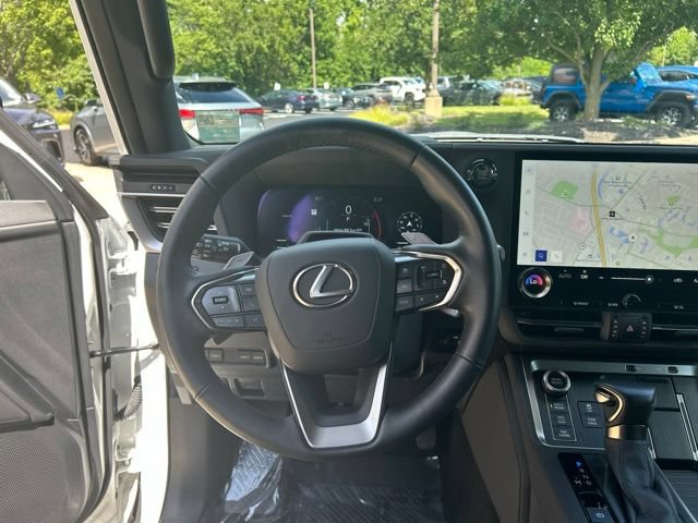 Certified 2025 Lexus GX 550 w/ Accessory Package (CT) AWD/4WD image 13