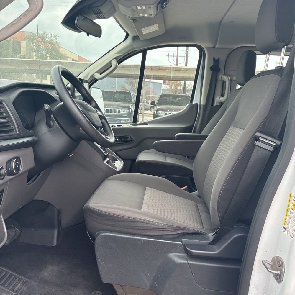 Used 2022 Ford Transit 350 XLT image 7