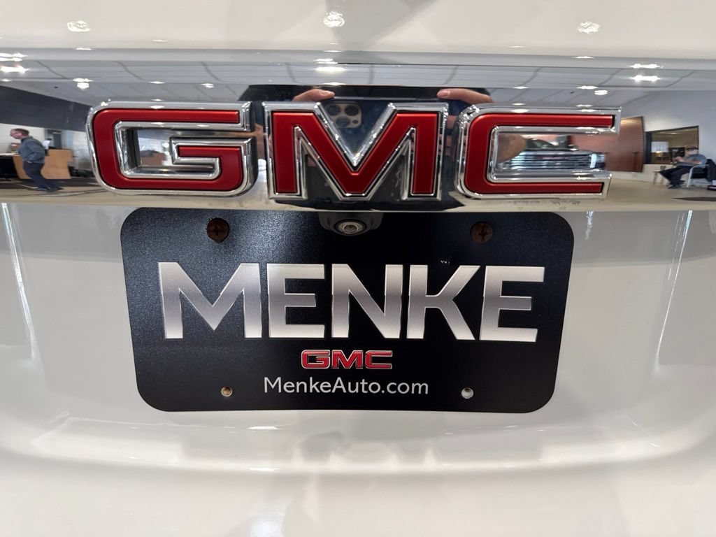 Used 2021 GMC Acadia SLT AWD/4WD image 9