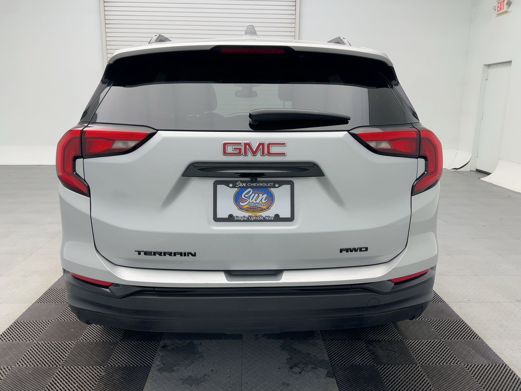 Used 2020 GMC Terrain SLE w/ Driver Convenience Package image 10