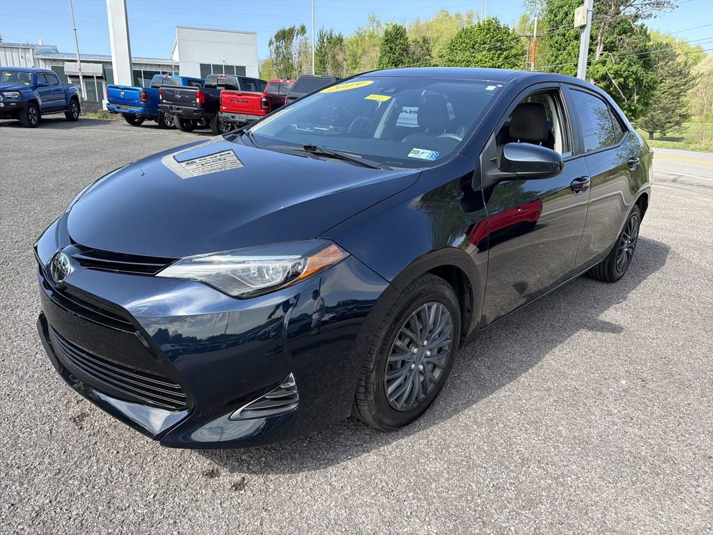 Used 2019 Toyota Corolla LE w/ Carpet Mat Package (TMS) FWD image 10