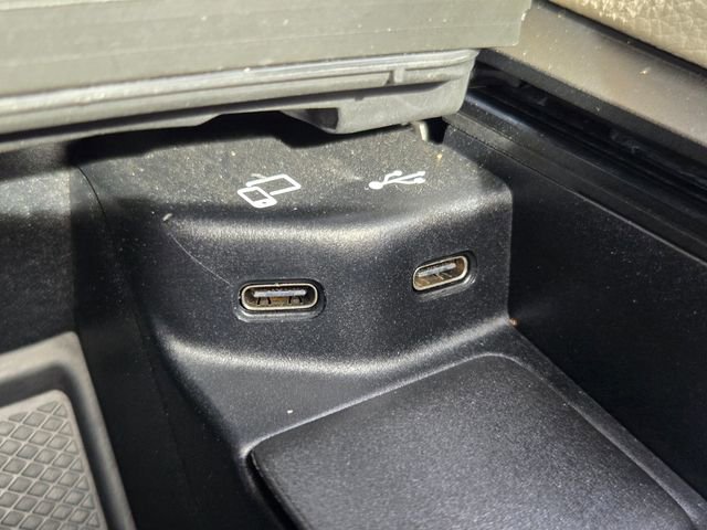 Used 2022 Mercedes-Benz GLS 450 4MATIC image 31