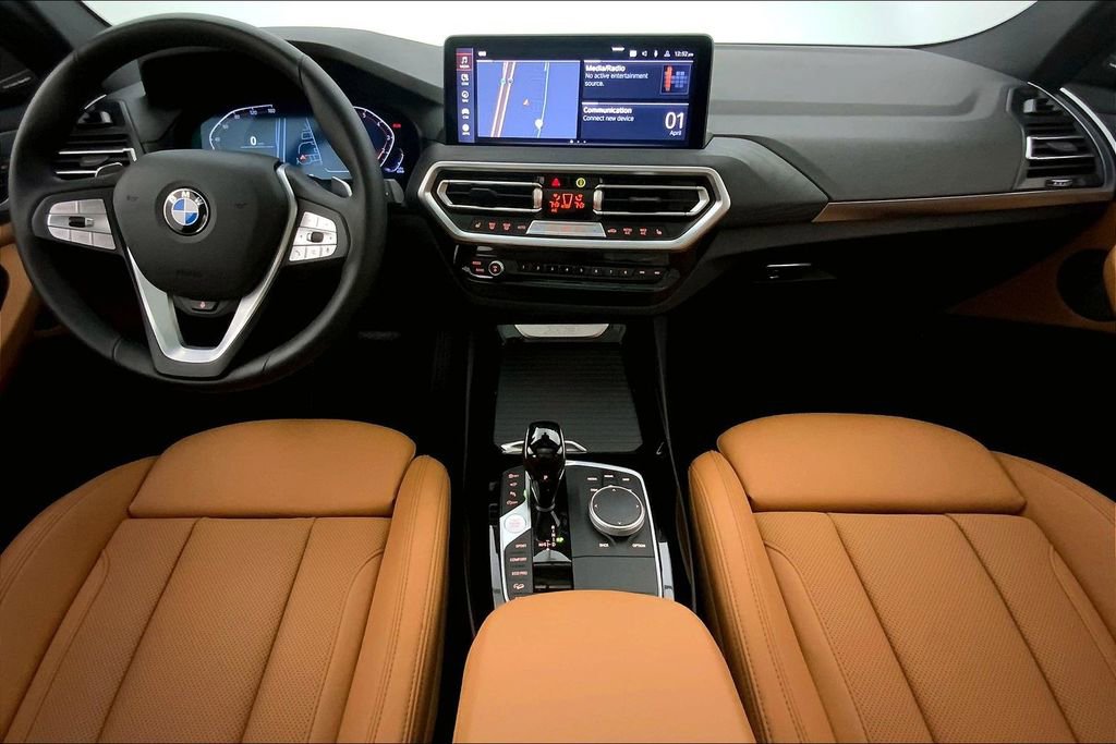 Certified 2024 BMW X3 xDrive30i w/ Premium Package image 16