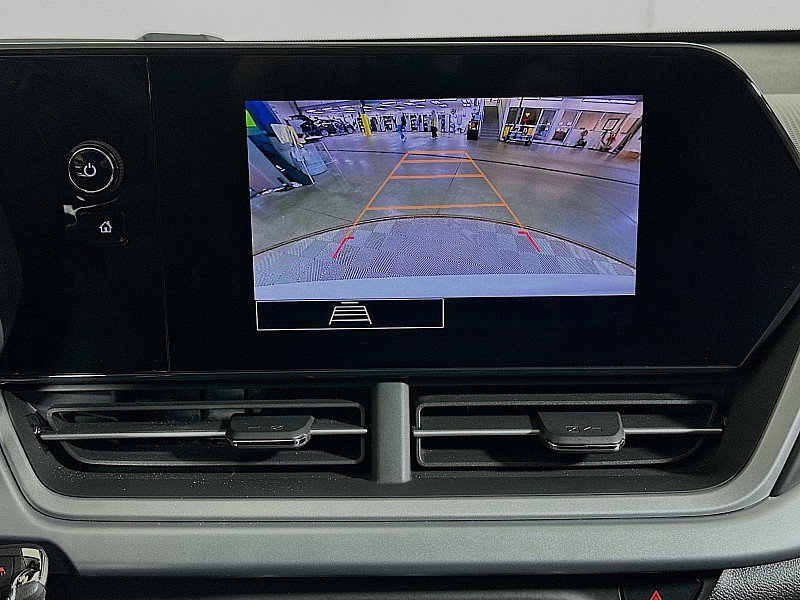Used 2024 Chevrolet Trax LS w/ LS Convenience Package image 15