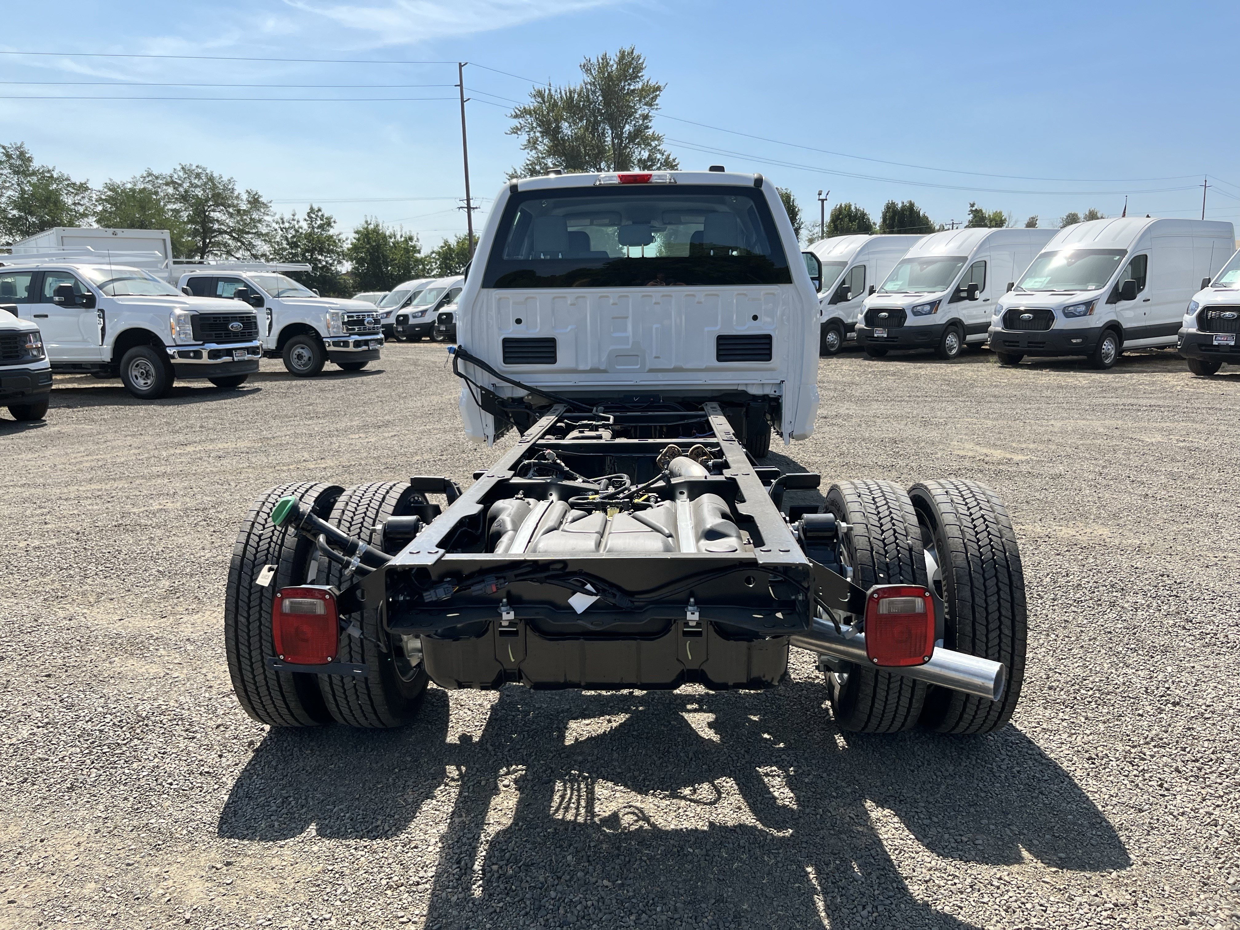 New 2026 Ford F550 4x4 Crew Cab Super Duty image 4