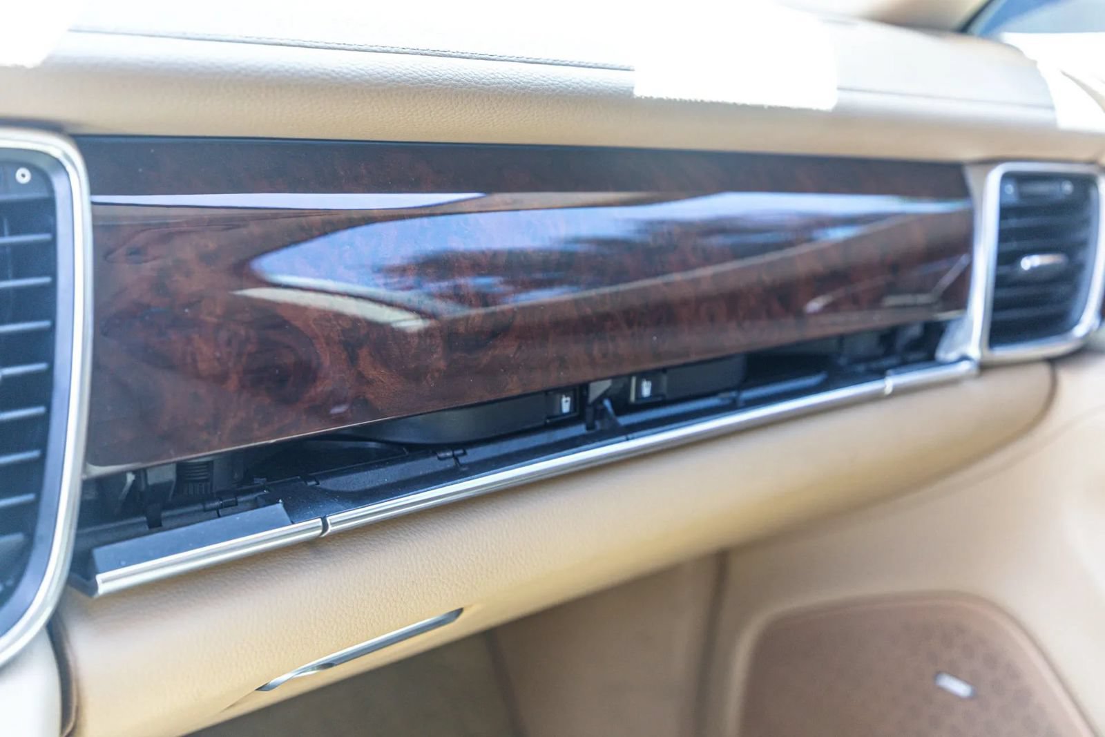 Used 2012 Porsche Panamera S RWD image 85