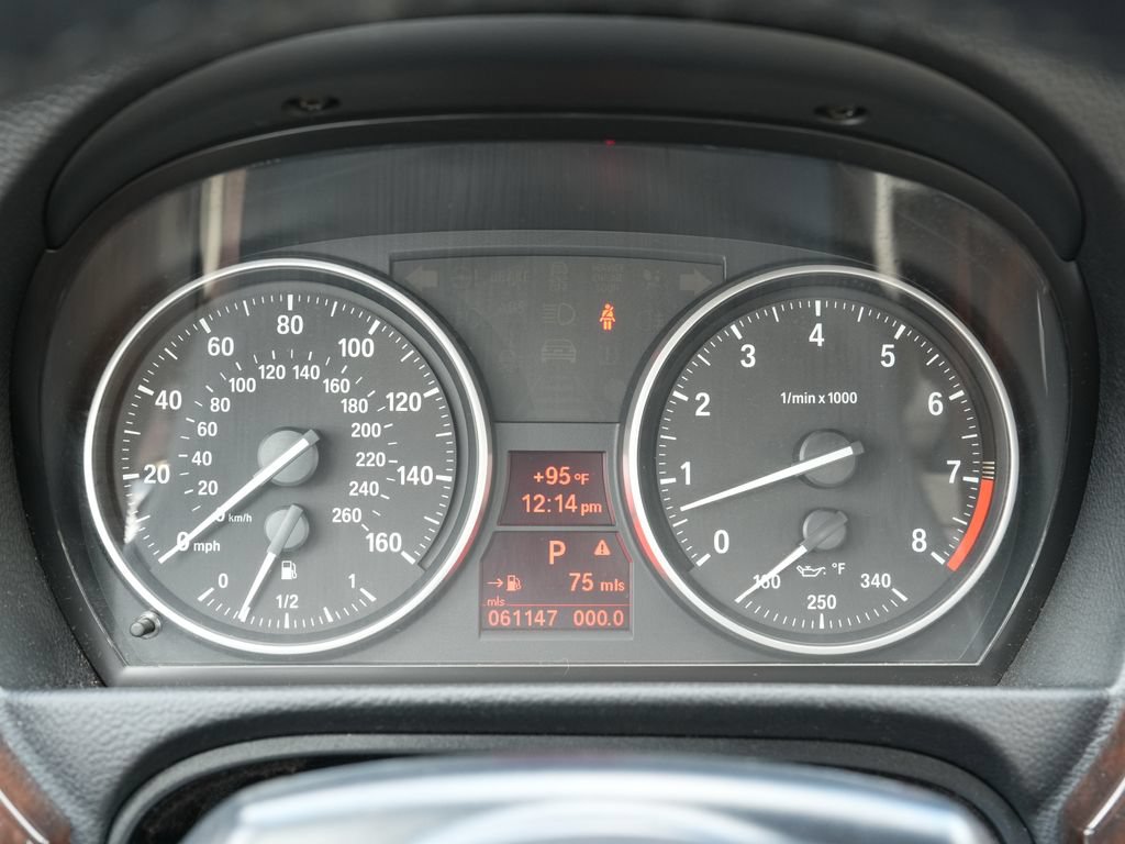 Used 2013 BMW 328i Convertible RWD image 34