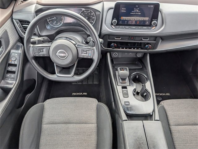 Used 2023 Nissan Rogue SV image 6
