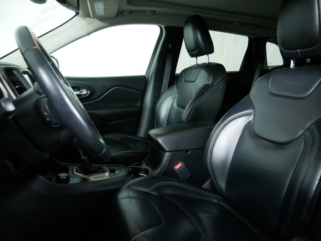 Used 2016 Jeep Cherokee Limited image 15