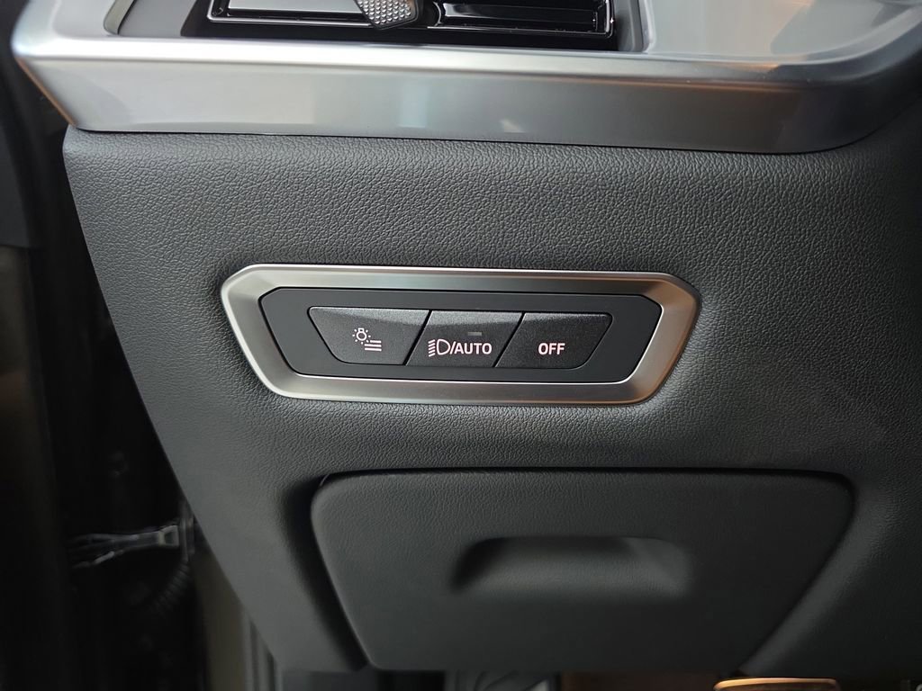 New 2026 BMW X7 xDrive40i w/ M Sport Package image 27