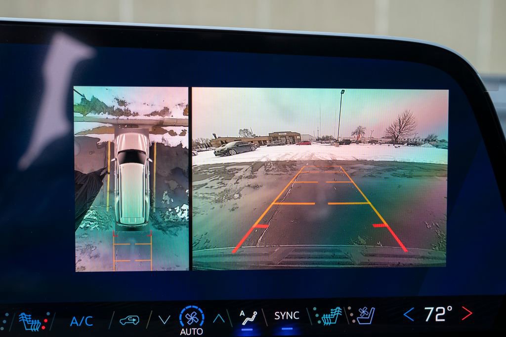 New 2026 Chevrolet Suburban High Country image 35