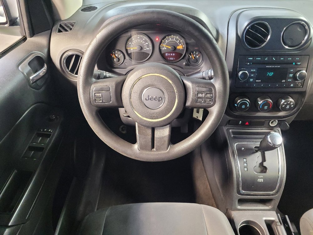 Used 2016 Jeep Compass Sport w/ Power Value Group FWD image 22