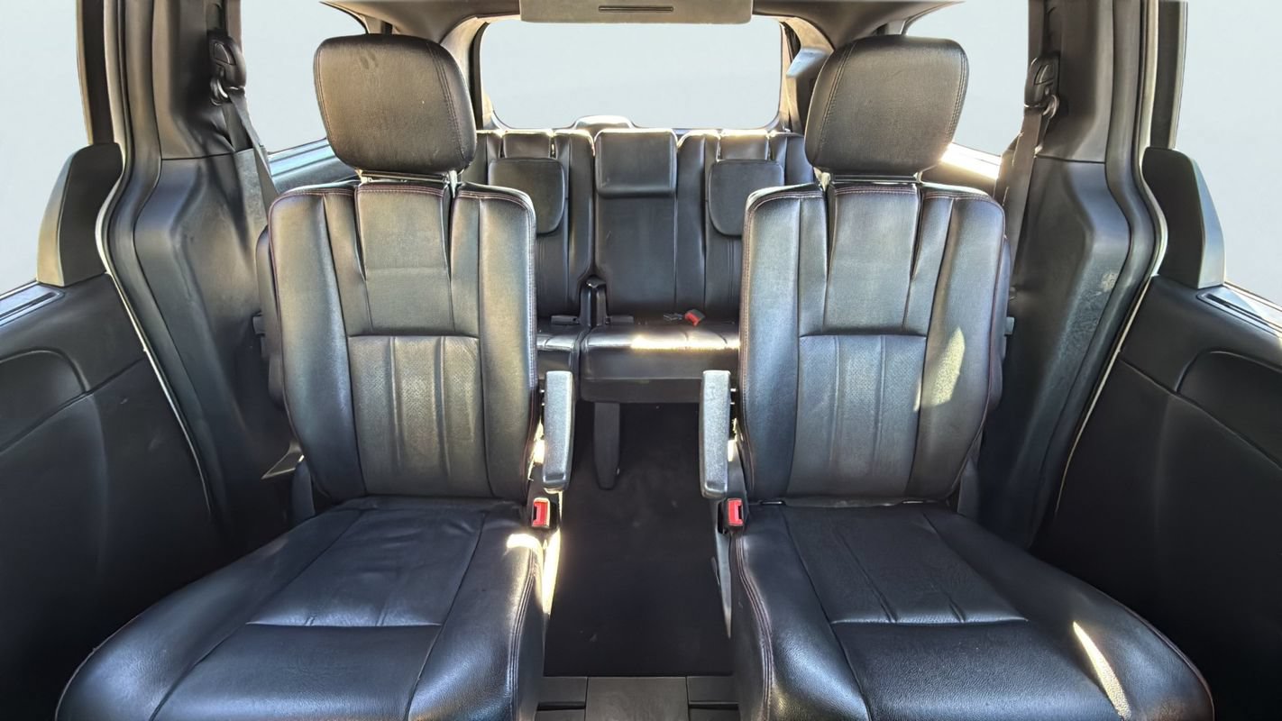 Used 2018 Dodge Grand Caravan GT FWD image 14