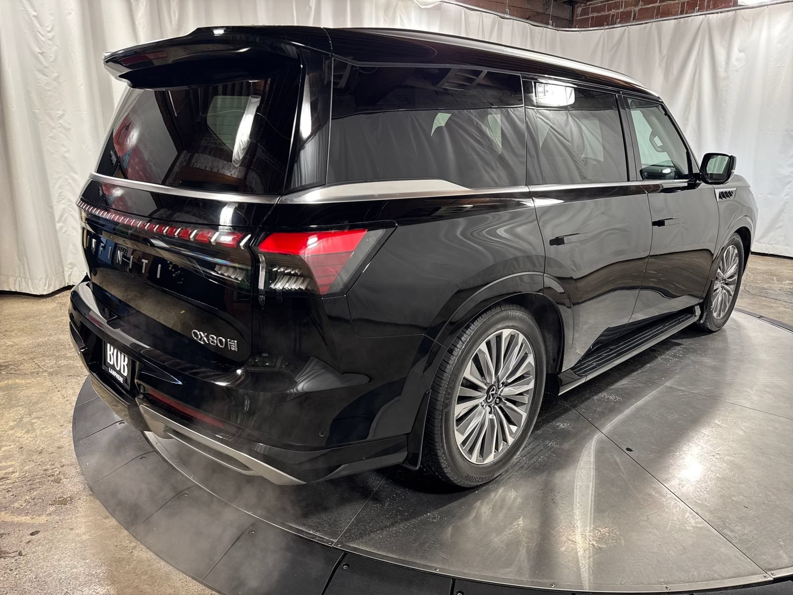 Certified 2025 INFINITI QX80 Luxe AWD/4WD image 8