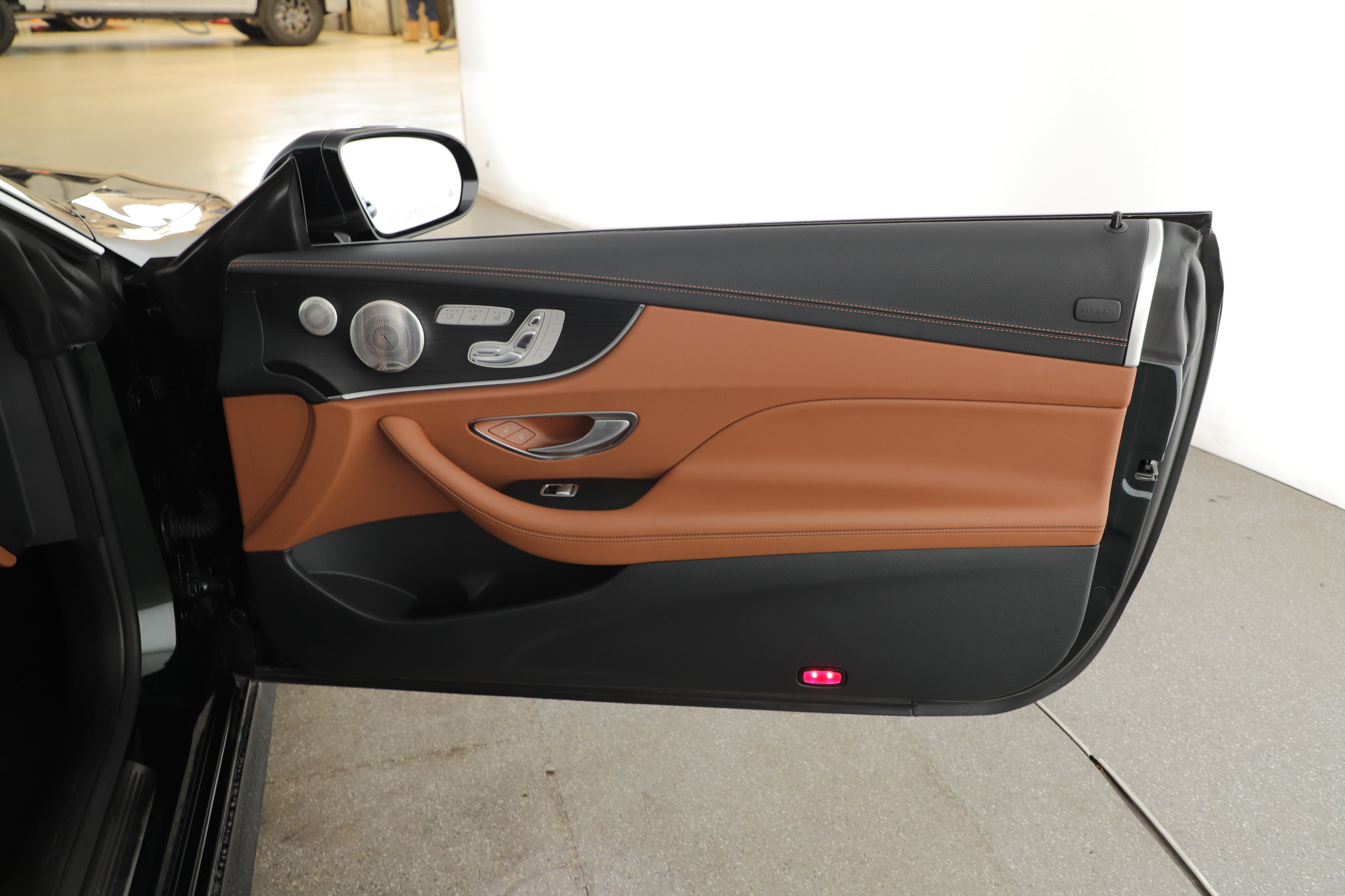 Used 2022 Mercedes-Benz E 450 Cabriolet image 11