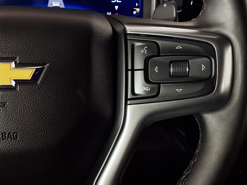 Used 2025 Chevrolet Silverado 1500 LTZ image 19