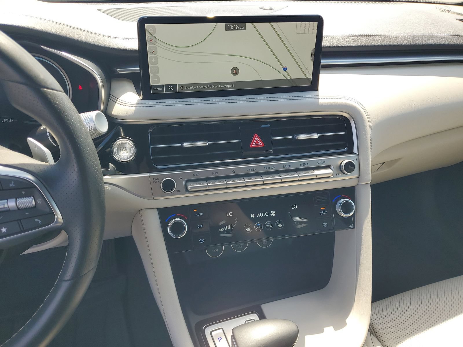 Used 2025 Genesis G70 2.5T RWD image 22