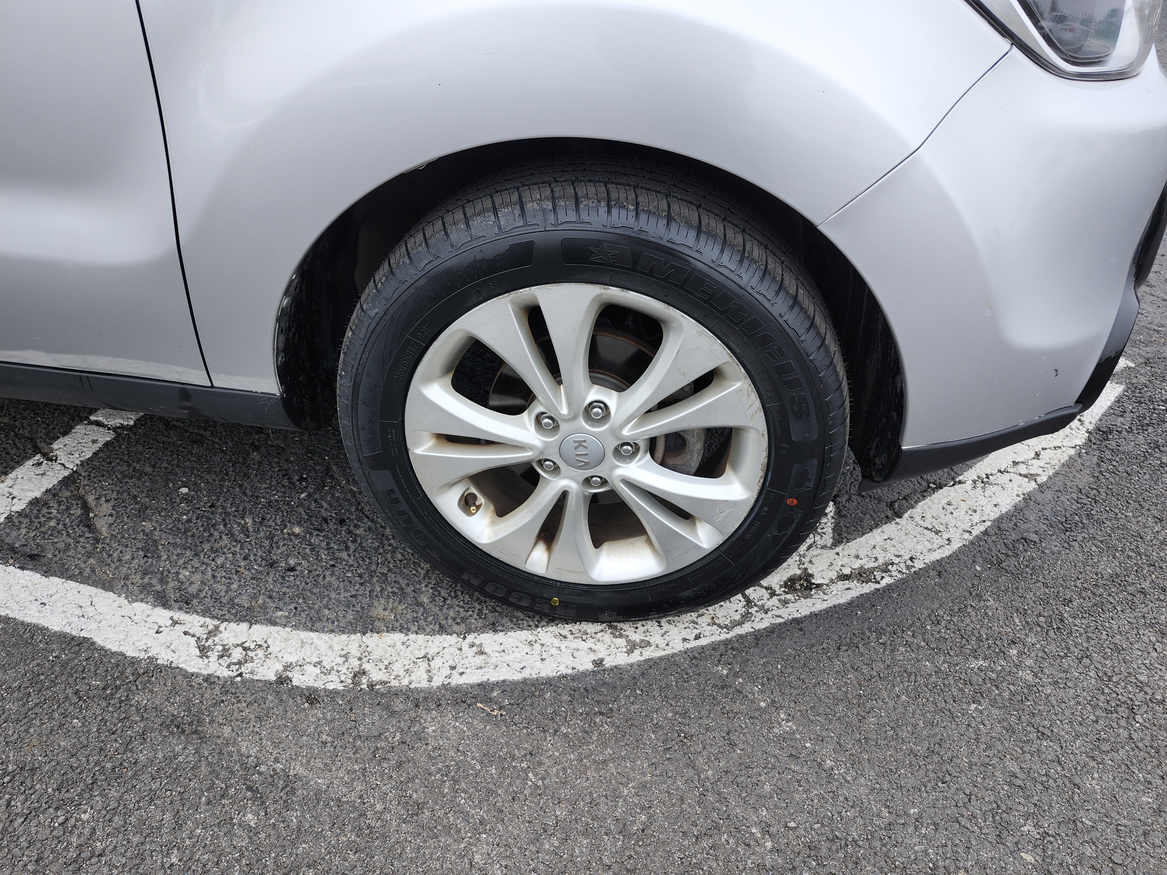 Used 2016 Kia Soul + image 8